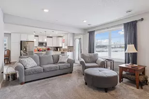 4824 Martingale Dr, Woodbury, MN 55129 - Photo 19