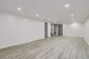 6807 Quail Ave N, Brooklyn Center, MN 55429 - Photo 21