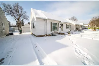 1203 11th Avenue NE, Rochester, MN 55906 - Photo 3