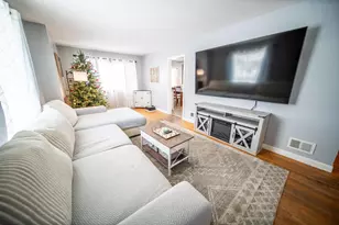 1203 11th Ave NE, Rochester, MN 55906 - Photo 7