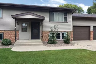 2402 Kenwood Dr SW, Willmar, MN 56201 - Photo 1