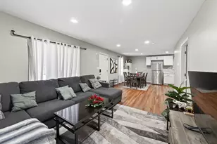 5626 6th St NE, Fridley, MN 55432 - Photo 5