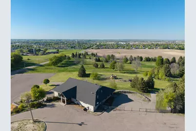 23795 Laredo Avenue, Belle Plaine, MN 56011 - Photo 3