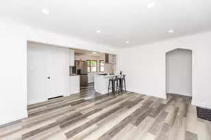 2454 Long Lake Rd, New Brighton, MN 55112 - Photo 7