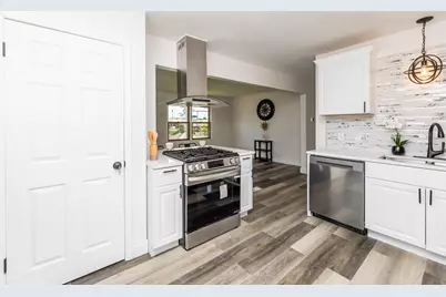 2454 Long Lake Road, New Brighton, MN 55112 - Photo 3