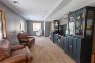 8566 Oak Hill Cir, Credit River Township, MN 55372 - Photo 31