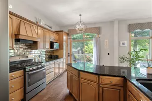 1420 Summit Shores Dr, Burnsville, MN 55306 - Photo 7