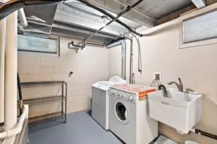 1560 Case Ave, Saint Paul, MN 55106 - Photo 31