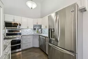 4202 Shirlee Ln N, Shoreview, MN 55126 - Photo 7