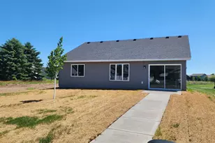 330 Mill St, Osceola, WI 54020 - Photo 13