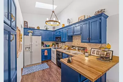 6913 Sherwood Road, Woodbury, MN 55125 - Photo 9