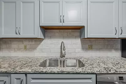 1666 Coffman Street #101, Falcon Heights, MN 55108 - Photo 7