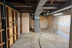 2035 3rd St E, Saint Paul, MN 55119 - Photo 5