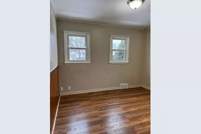 2035 3rd Street E, Saint Paul, MN 55119 - Photo 13