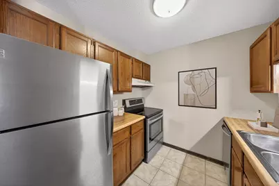 2114 Valleyhigh Drive NW #B104, Rochester, MN 55901 - Photo 5