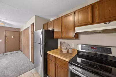 2114 Valleyhigh Drive NW #B104, Rochester, MN 55901 - Photo 7