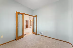 2510 Lockwood Dr, Mendota Heights, MN 55120 - Photo 31