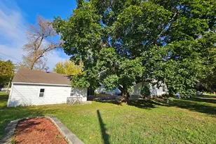 630 Mowbray St, Stewart, MN 55385 - Photo 7