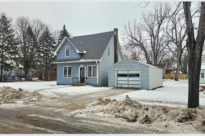204 E 1st Street, Morris, MN 56267 - Photo 1