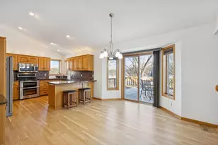 634 Chaucer Ln, Watertown, MN 55388 - Photo 5