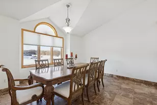 634 Chaucer Ln, Watertown, MN 55388 - Photo 3