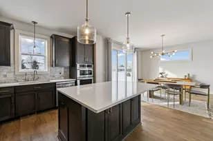 6381 Harvest Trl, Chaska, MN 55318 - Photo 7