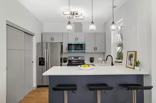 947 Earl St, Saint Paul, MN 55106 - Photo 9