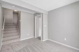 8940 Neill Lake Rd, Eden Prairie, MN 55347 - Photo 21