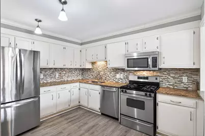 8940 Neill Lake Road #135E, Eden Prairie, MN 55347 - Photo 11