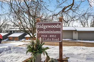 8940 Neill Lake Rd, Eden Prairie, MN 55347 - Photo 21