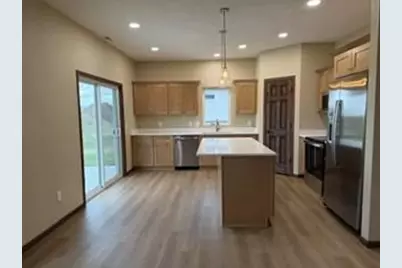 2555 Sutherland Dr, Worthington, MN 56187 - Photo 15