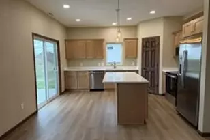 2555 Sutherland Dr, Worthington, MN 56187 - Photo 15