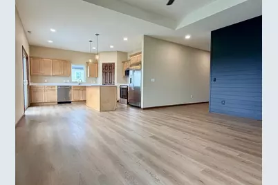 2555 Sutherland Dr, Worthington, MN 56187 - Photo 7