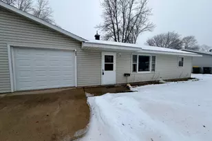 801 14th Ave SW, Willmar, MN 56201 - Photo 9