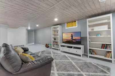 619 Portland Court NE, Rochester, MN 55906 - Photo 35