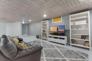 619 Portland Ct NE, Rochester, MN 55906 - Photo 35