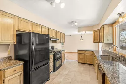 6037 Aztec Trail, North Branch, MN 55056 - Photo 7