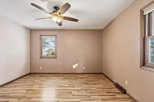 6037 Aztec Trail, North Branch, MN 55056 - Photo 19