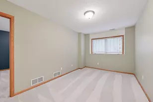 8410 Burlwood Dr, Chanhassen, MN 55317 - Photo 39