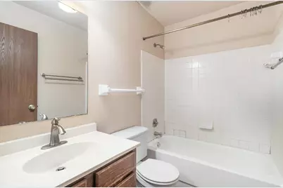 5157 Balmoral Lane, Bloomington, MN 55437 - Photo 17