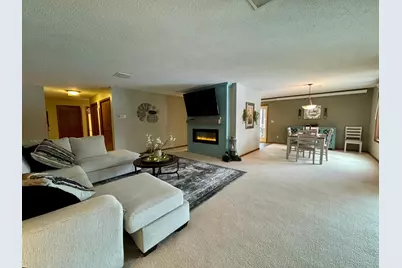 415 S 4th Street #C1, Marshall, MN 56258 - Photo 7