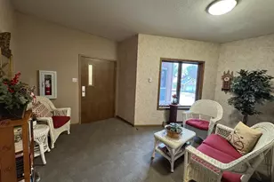 415 S 4th St, Marshall, MN 56258 - Photo 21