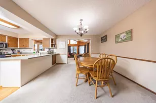 225 Cardinal Ln, Chaska, MN 55318 - Photo 5