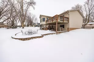 225 Cardinal Ln, Chaska, MN 55318 - Photo 17