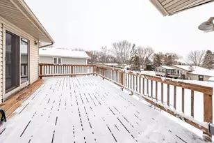 225 Cardinal Ln, Chaska, MN 55318 - Photo 7