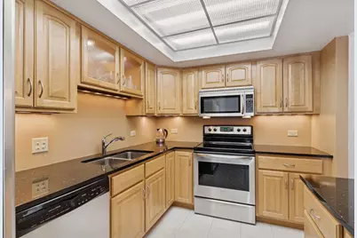 2885 Knox Avenue S #404, Minneapolis, MN 55408 - Photo 11