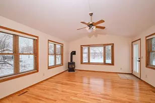 2214 Viola Heights Dr NE, Rochester, MN 55906 - Photo 11