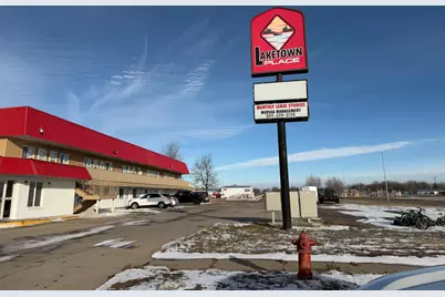 1923 Dover Street, Worthington, MN 56187 - Photo 7