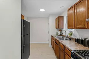 2210 Irving Ave N, Minneapolis, MN 55411 - Photo 7