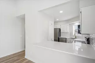 6496 13th St N, Oakdale, MN 55128 - Photo 5